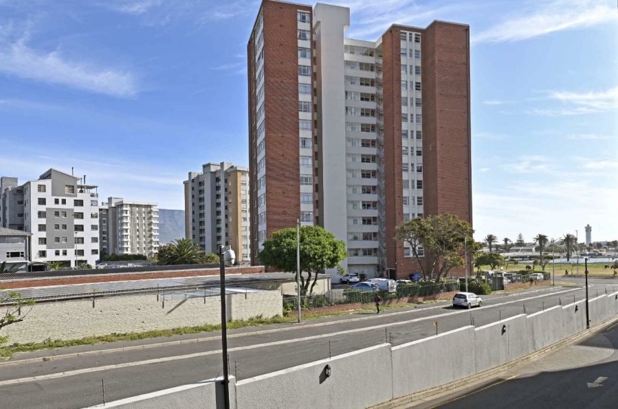1 Bedroom Property for Sale in Milnerton Central Western Cape
